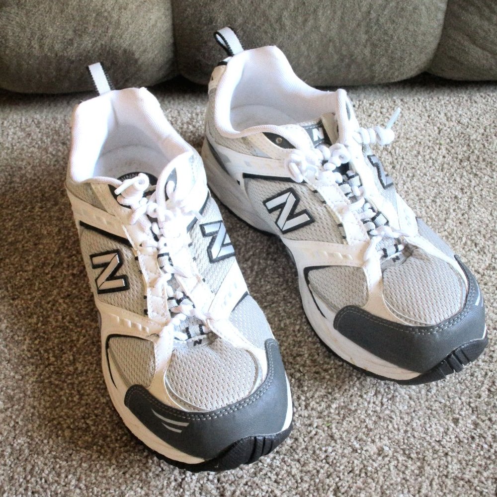 Men's 413 New Balance Running Shoes Size 9.5
